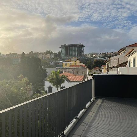 Carreira Residence Funchal  Bagian luar foto