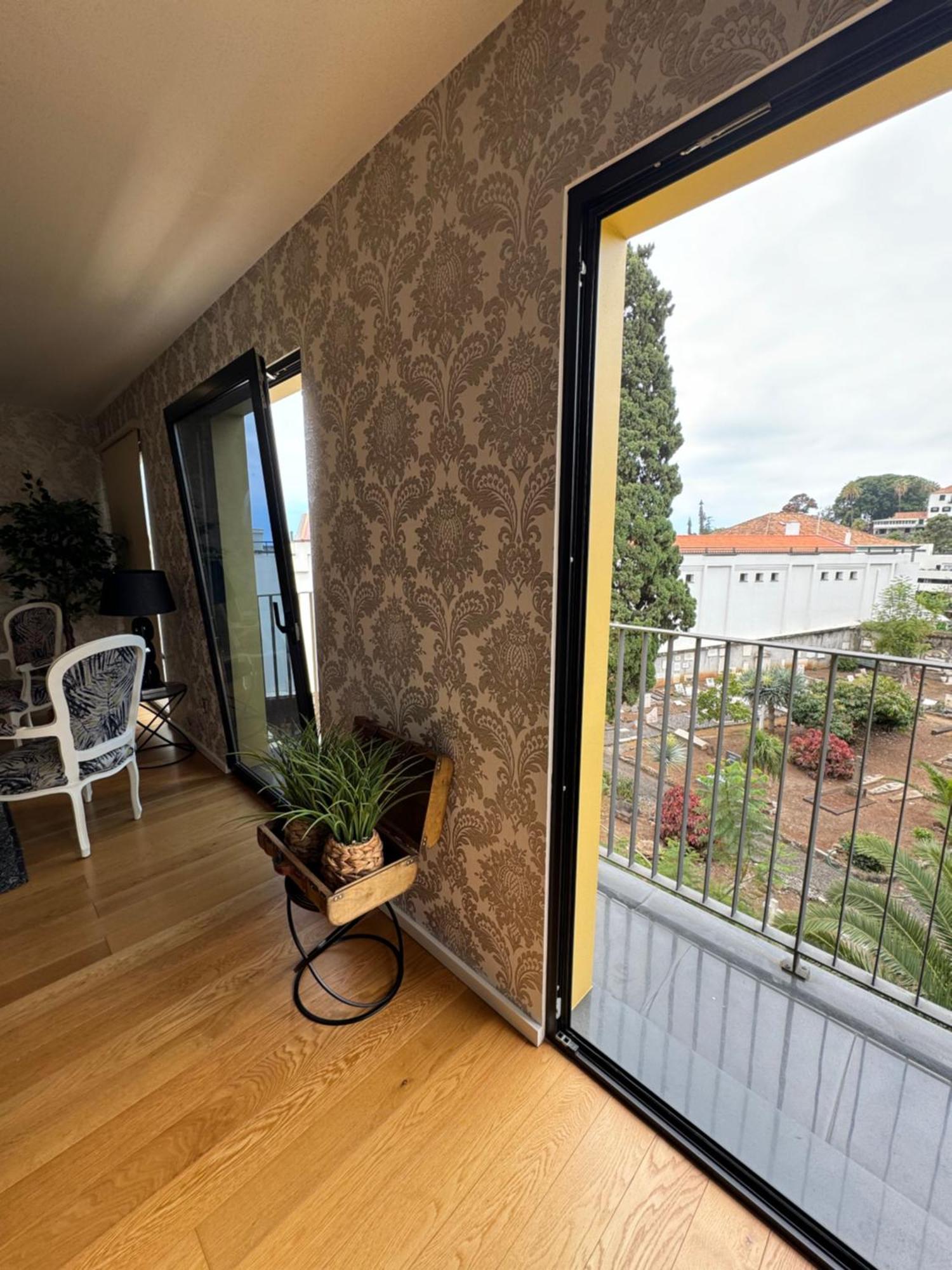 Carreira Residence Funchal  Bagian luar foto